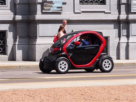 Smart Caror A Very Small Car In Milan Italy Small Cars Smart