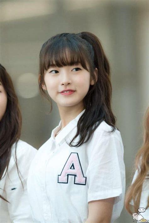 Oh My Girl S Arin Is Transforming Into A Mature Woman In Front Of Everyone S Eyes Koreaboo