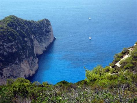 Mail2day Navagio Beach The Shipwreck Beach Of Greece 10