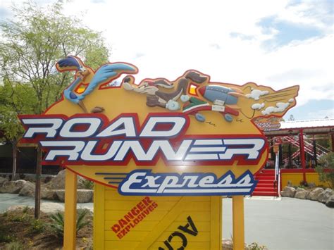 Roadrunner Express Six Flags Magic Mountain Review Incrediblecoasters
