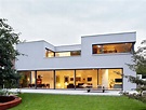 Architektenhäuser: Flachdachhaus mit durchdachtem Raumkonzept ...