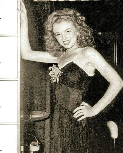 Norma Jeane Marilyn Monroe At A Blue Book Modeling Agency Assignment