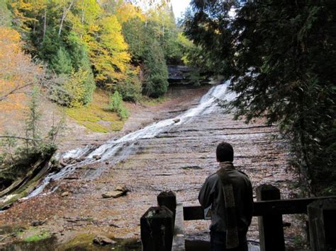 Heres The Ultimate Michigan Waterfall Weekend Itinerary Waterfall