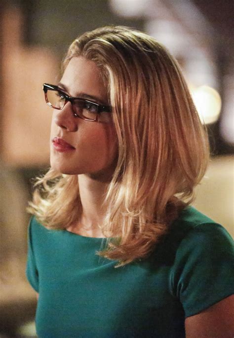 Arrow X Felicity Smoak Hd Arrow Felicity Felicity Emily Bett