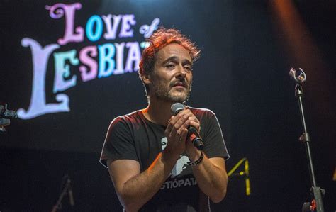 santi balmes frontman de love of lesbian ha vendido 10 000 ejemplares de canción de bruma