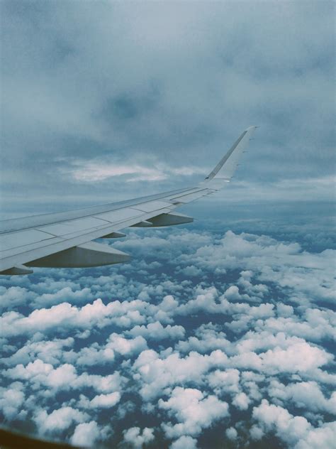 무료 이미지 하늘 비행기 여행 구름 공기 호스 낮 여객기 분위기 항공 우주 공학 플랩 적운 항공기 수평선