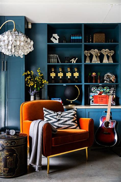 House Tour When A Rock Star Has Taste Living Room Orange Blue