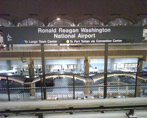 Ronald Reagan Washington National Airport Dcakdca
