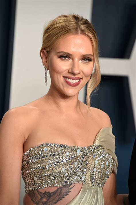 Scarlett johansson was also chosen to be on the cover of the book (2011). Scarlett Johansson - Vanity Fair Oscar Party 2020 • CelebMafia
