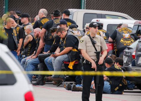 9 Are Killed In Biker Gang Shootout In Waco The New York Times