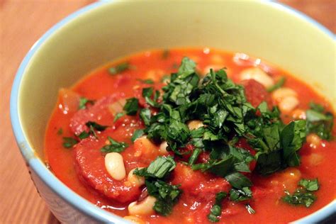 Spanish Black Eyed Peas With Tomato Sauce Recipe