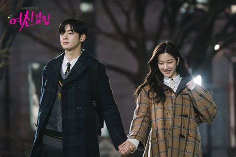 10 Pasangan Drama Korea Januari 2021 Yang Paling Bikin Baper