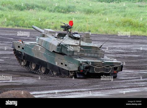 The Type 10 Tank Of Jgsdf Stock Photo Alamy