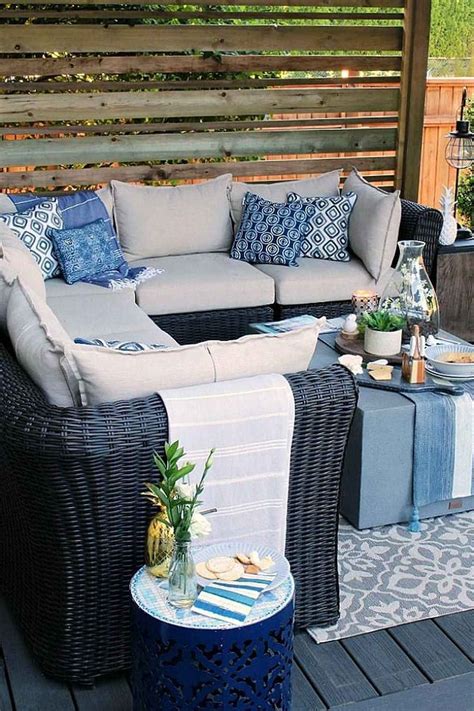 75 Amazing Backyard Patio Seating Area Ideas For Summer Patio Seating