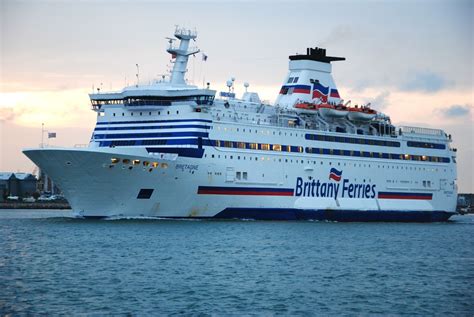 Brittany Ferries Bretagne Departing Portsmouth