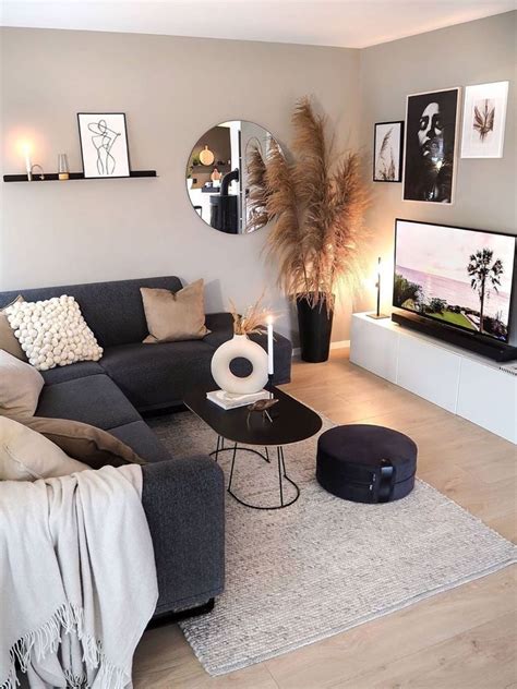 Modern Small Cozy Grey Living Room Guitar Rabuho