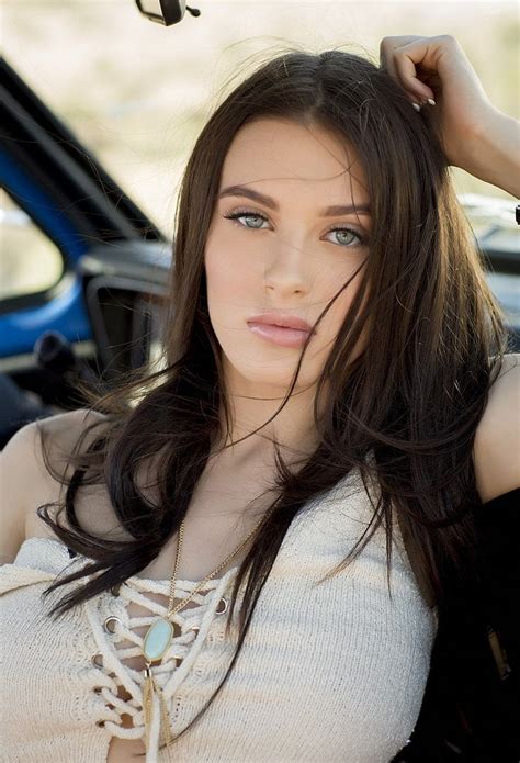 Lana Rhoades Modelsgonemild