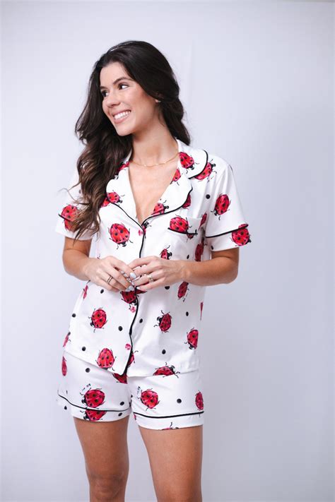 Pijama Americano Feminino Curto Agda Joaninha Tutti Ami