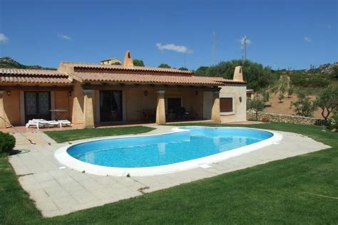 Ein pool bringt das urlaubsgefühl direkt vor die haustür und macht den eigenen garten zum naherholungsgebiet. Ferienhaus Sardinien & Villa mit Pool mieten | Eva-Sardinia.de
