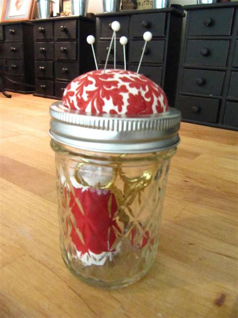 From fun crafts to do with your kids to stylish ways to refresh our list of creative diy projects, storage ideas, party decorations and home decor, will inspire you to find yourself struggling each morning to start your day? 10 Brilliant Mason Jar DIY Ideas For Your Tiny Apartment