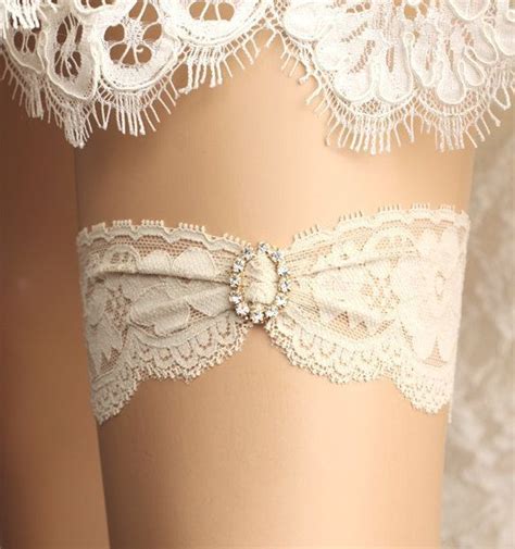 Chic And Romantic Wedding Garters You Will Love Wedding Garter Lace Bridal Garter Bride