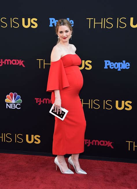 Pregnant Alexandra Breckenridge At This Is Us Season 2 Premiere In Los Angeles 09 26 2017