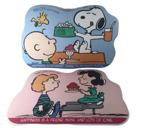 Vintage Peanuts Charlie Brown Snoopy Plastic Coated Activity Placemats