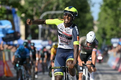 Biniam Girmay élu Cycliste Africain De Lannée Velo 101