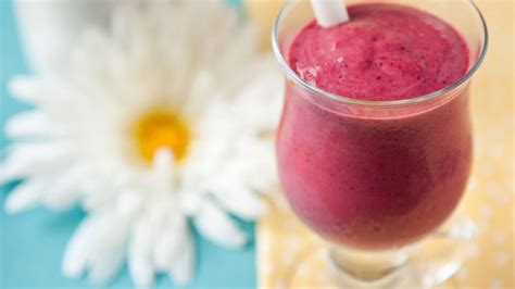 Berry Breakfast Smoothie Recipe