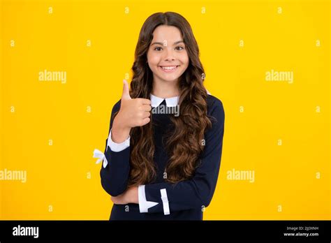 Preteen Thumb Up Girl Hi Res Stock Photography And Images Alamy