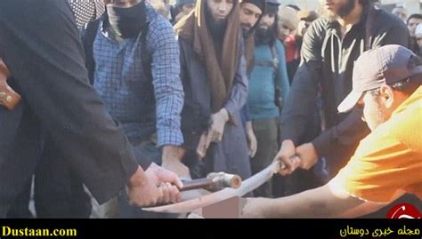 تصاویر قطع بیرحمانه دست مرد جوان با چکش در ملاء عام توسط داعش ۱۶