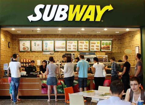 Text is available under the creative commons. Top 10 Fast Food Restaurants in the world