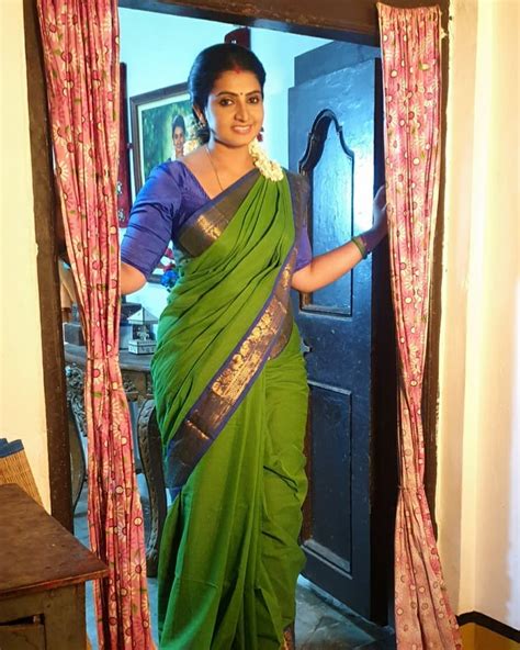 Serial Actress Sujitha Dhanush Glam Traditional Saree Pics