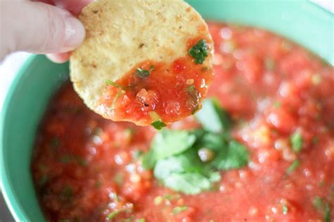 Mix the mango, red onion, jalapeño and cilantro in a bowl. Pioneer Woman Restaurant Style Salsa - Jen Around the World