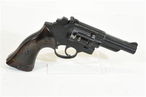 Crosman 22 Cal Co2 Pellet Pistols Landsborough Auctions