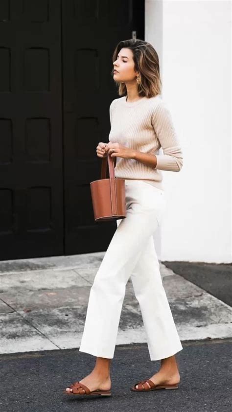Minimalist Fall Fashion Cream And White Outfits Neutral Outfit Neutral