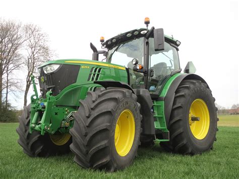Select the series of your john deere tractor. Nieuws - Vredestein-banden nu beschikbaar op nieuwe John ...