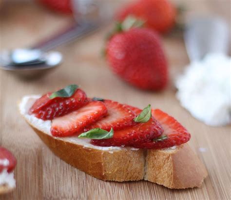 Balsamic Strawberry And Goat Cheese Crostini Cooking For Keeps