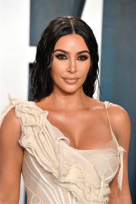 Kim Kardashian West Signs 200 Million Deal With Coty Inc Instyle