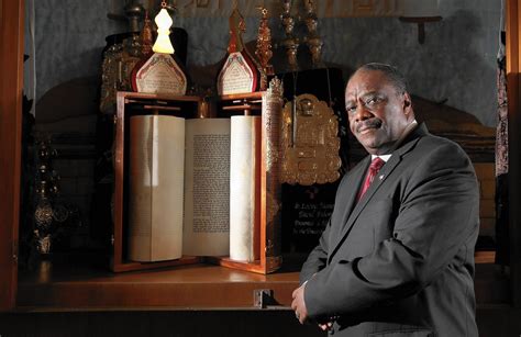Chicago Rabbi Set To Become Chief Of Black Jews Group Chicago Tribune