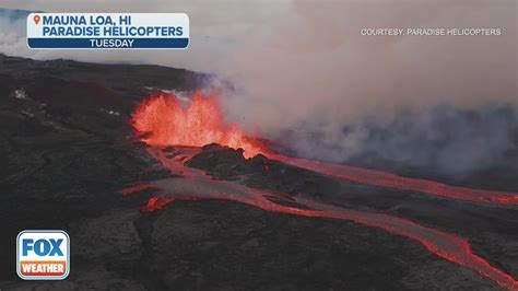 Wow Heres An Incredible Look At The Lava Spewing As Hawaiis Mauna