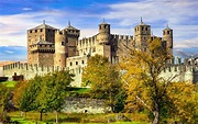 Il Castello di Fénis in Valle d’Aosta: la scenografica dimora medievale ...