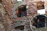 Elizabethan woman spotted in ruff at Tantallon Castle in Scotland ...