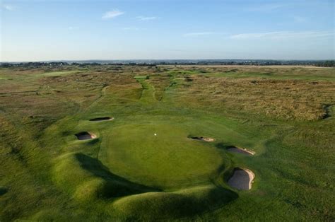 Founded in 1887, it has hosted the british open fourteen times, last in 2011. Royal St George's - Pioneer Golf