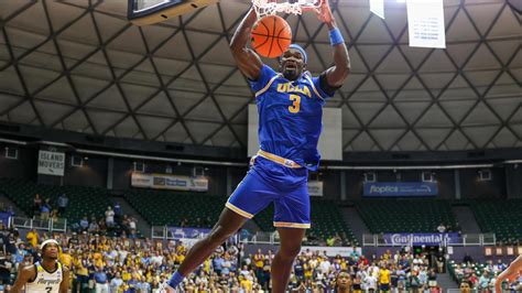 Sean Jones Hits Late 3 Pointer To Lift No 4 Marquette To 71 69 Win Over Ucla At Maui