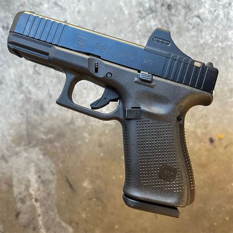 Glock 19 Gen 5 Mos 9mm With Holosun Scs Green Free Shipping