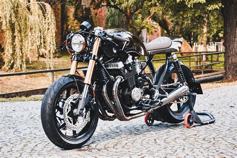 Faster And Son A Honda Cb750 Cafe Racer From Mt Customs