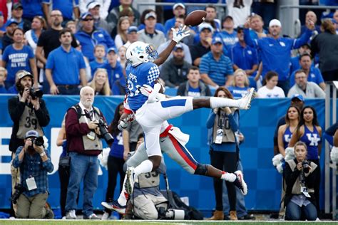 Kentucky Wildcats Vs Ole Miss Rebels Football Who Wins Sec Week 2