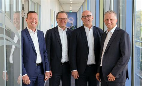 This deposit guarantee scheme applies to all deposit accounts made by individuals, companies and covers up to up to 100,000 eur per bank per depositor. Geschäftsleitung mit Visionen und über 50 Jahren Erfahrung ...