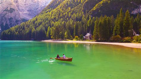 Lago Di Braies La Perla Verde Dellalto Adige Ignas Tour